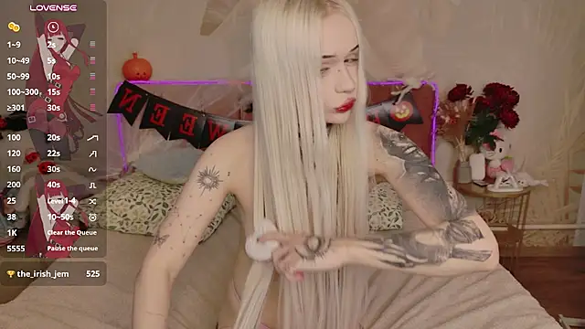 Webkamerová show CloudyUniasia