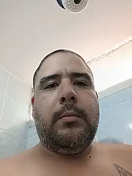 aurelio65 Show in webcam