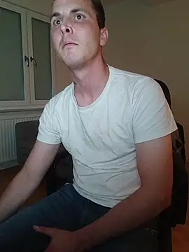 erikdanil Show in webcam