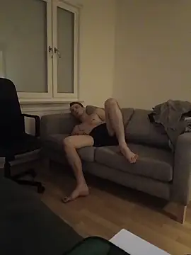 erikdanil Show in webcam
