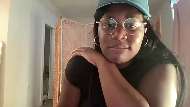 Show de Lovely__Nina na webcam