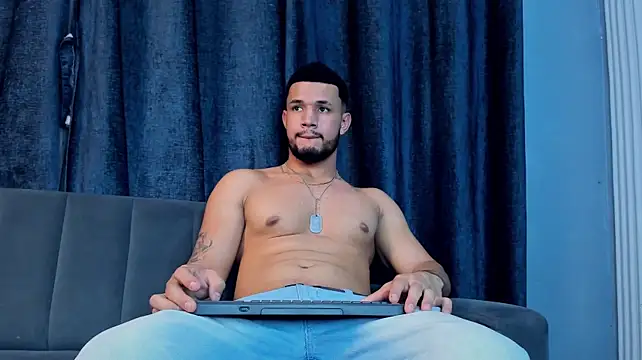 masoncole_'s Webcam Show