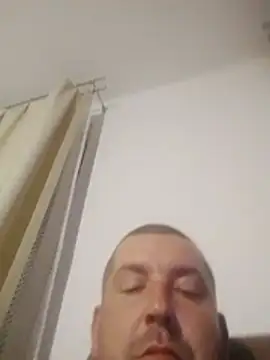 הופעת וובקאם של Adi8813