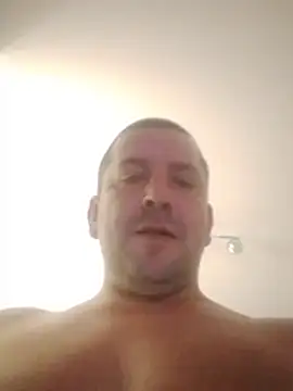 Show modela Adi8813 na web-kameri