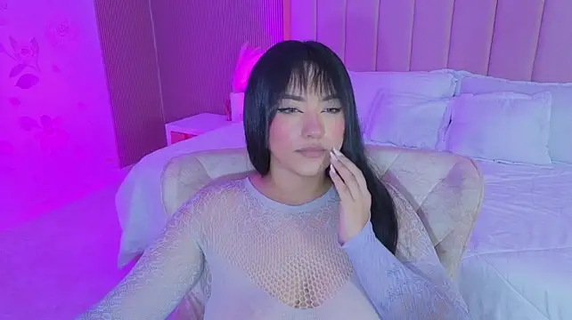 הופעת וובקאם של Mara_Bigboobs