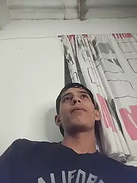 Show de MAX_2027 na webcam