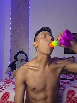 DirtySlave_ Adlı Modelin Web Kamerası Şovu