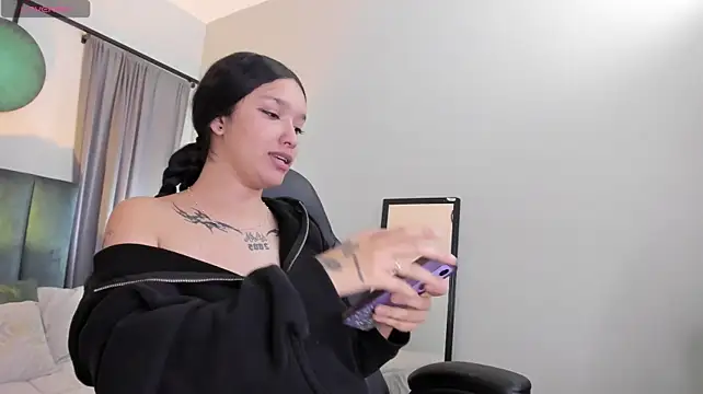 Pertunjukan Kamera Web moonn_luna