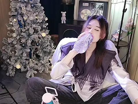XiaoYan-1 Adlı Modelin Web Kamerası Şovu