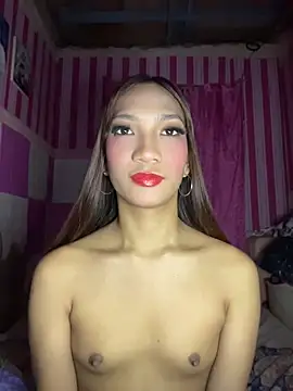 Show modela SabrinaHugeCock na web-kameri