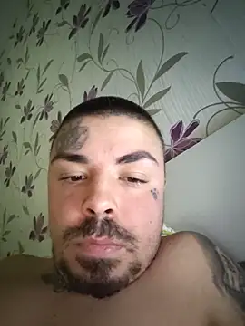 Berti3128 Webcam show