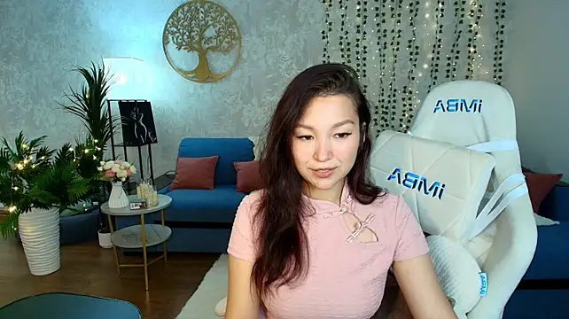 XXX chat uživo modela adeline