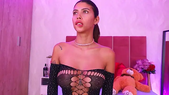 Show modela LiaMontieri na web-kameri