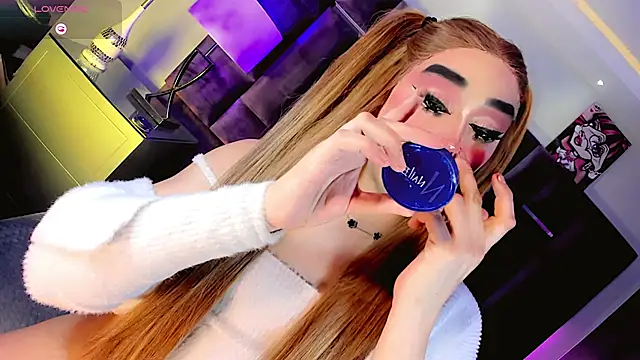 Pokazy przed kamerką – Sexy_sofiahot