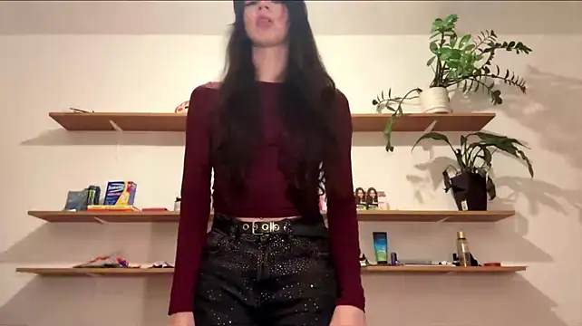 Chat +18 de LaureJoliet ao vivo