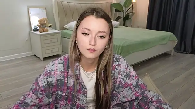 XXX chat uživo modela AdriannaRadde
