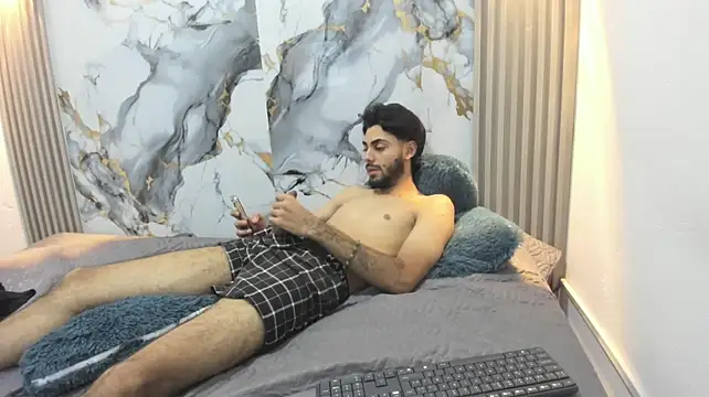 dashmonroe webcam show