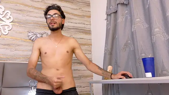 dashmonroe – Kamerová šou