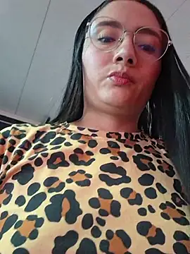 Lauraa_Duque – Live XXX-chat