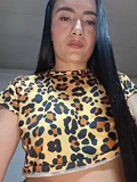 XXX chat uživo modela Lauraa_Duque