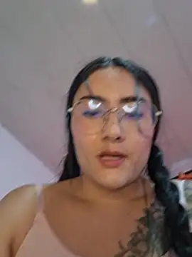 Živý XXX chat Lauraa_Duque
