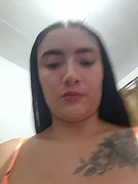 Lauraa_Duque's Live XXX Chat