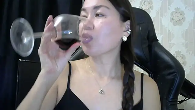 Chat +18 de Mirellae ao vivo