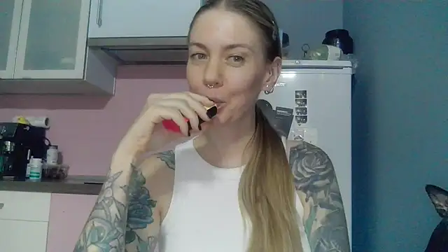 Show modela Alveriai na web-kameri