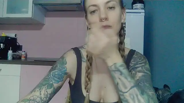Alveriai Pertunjukan Webcam