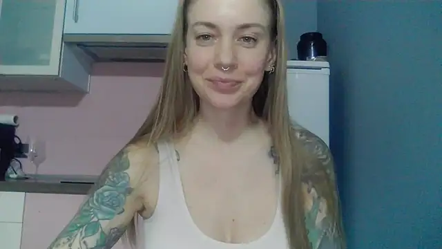 Show modela Alveriai na web-kameri