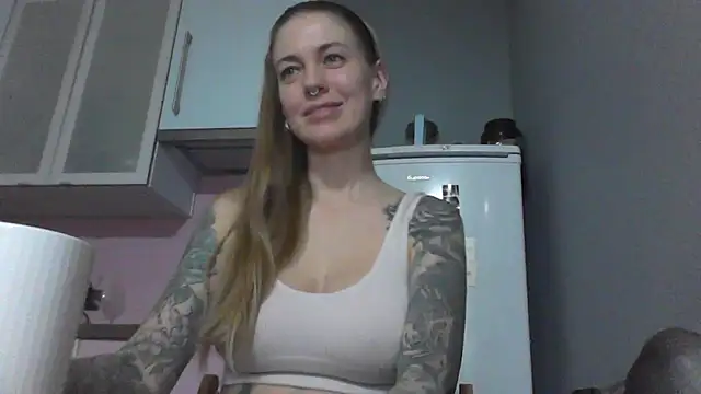 Alveriai's Webcam Show