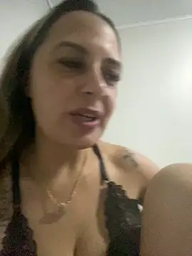 Show de MayaGarcia40 na webcam