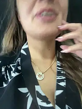 XXX chat uživo modela MayaGarcia40