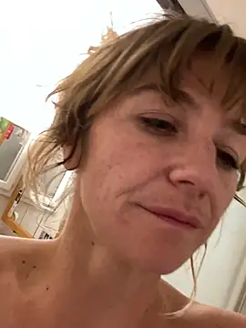 Show Webcam de bb_milf_wet-and-ready