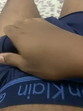 hot_arabian_man Pertunjukan Webcam