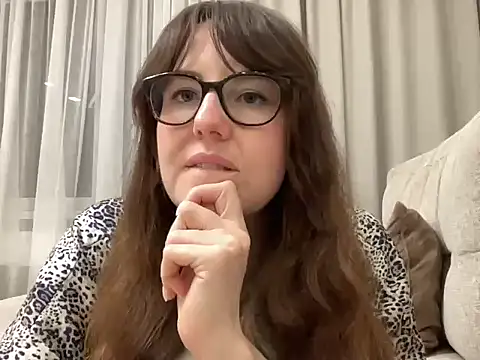 Živý XXX chat Qavorexa