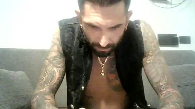torinesebadboy Webcam-Show