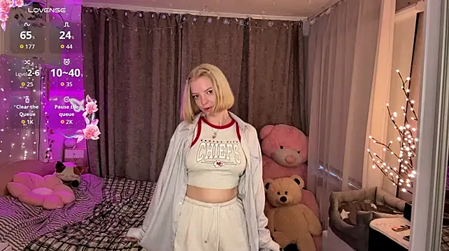 Show modela StasyBloom na web-kameri