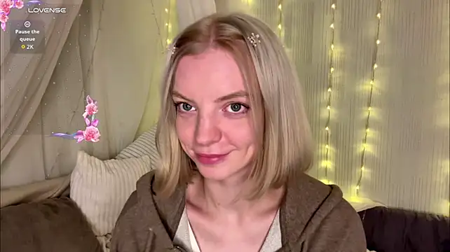 Show modela StasyBloom na web-kameri