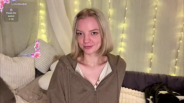 Show modela StasyBloom na web-kameri