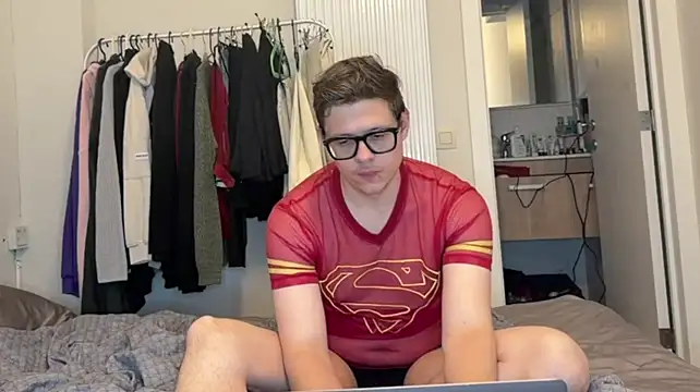 daniel-below webcam show