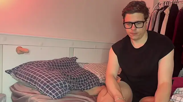 daniel-below Webcam Show