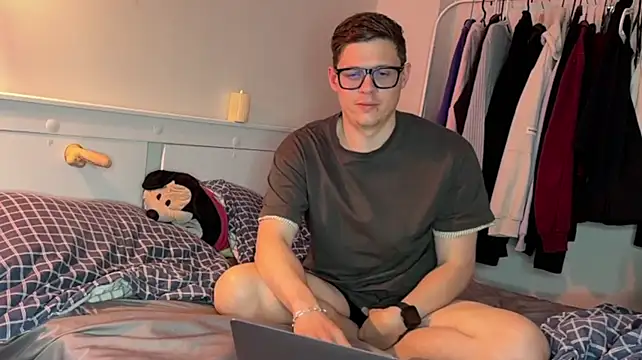 Show de daniel-below na webcam