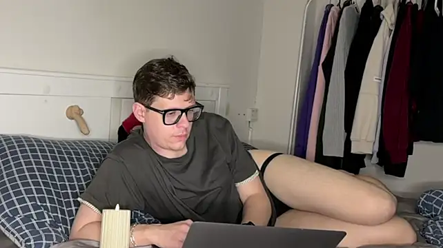 Show de daniel-below na webcam