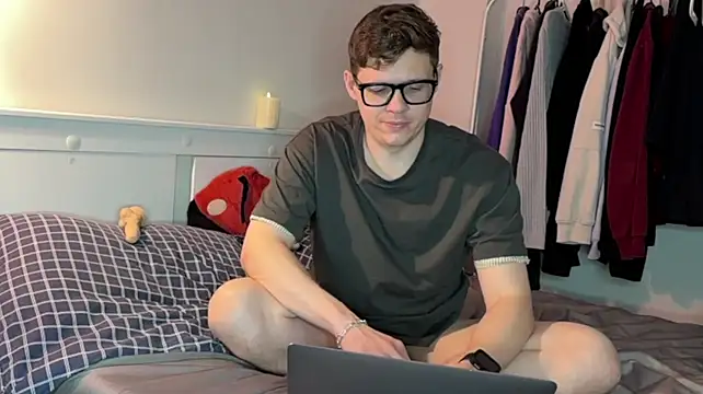 daniel-below Show Webcam
