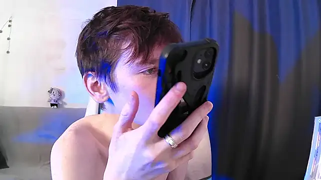 NateAfterDarkn Webbikameraesitys