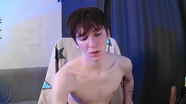 NateAfterDark: διαδικτυακό σόου στην κάμερα