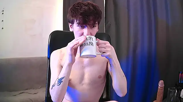 Show modela NateAfterDark na web-kameri