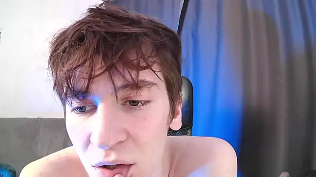 NateAfterDark: вебкам-шоу
