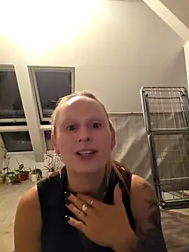 Bellaaa17 Webcam-Show